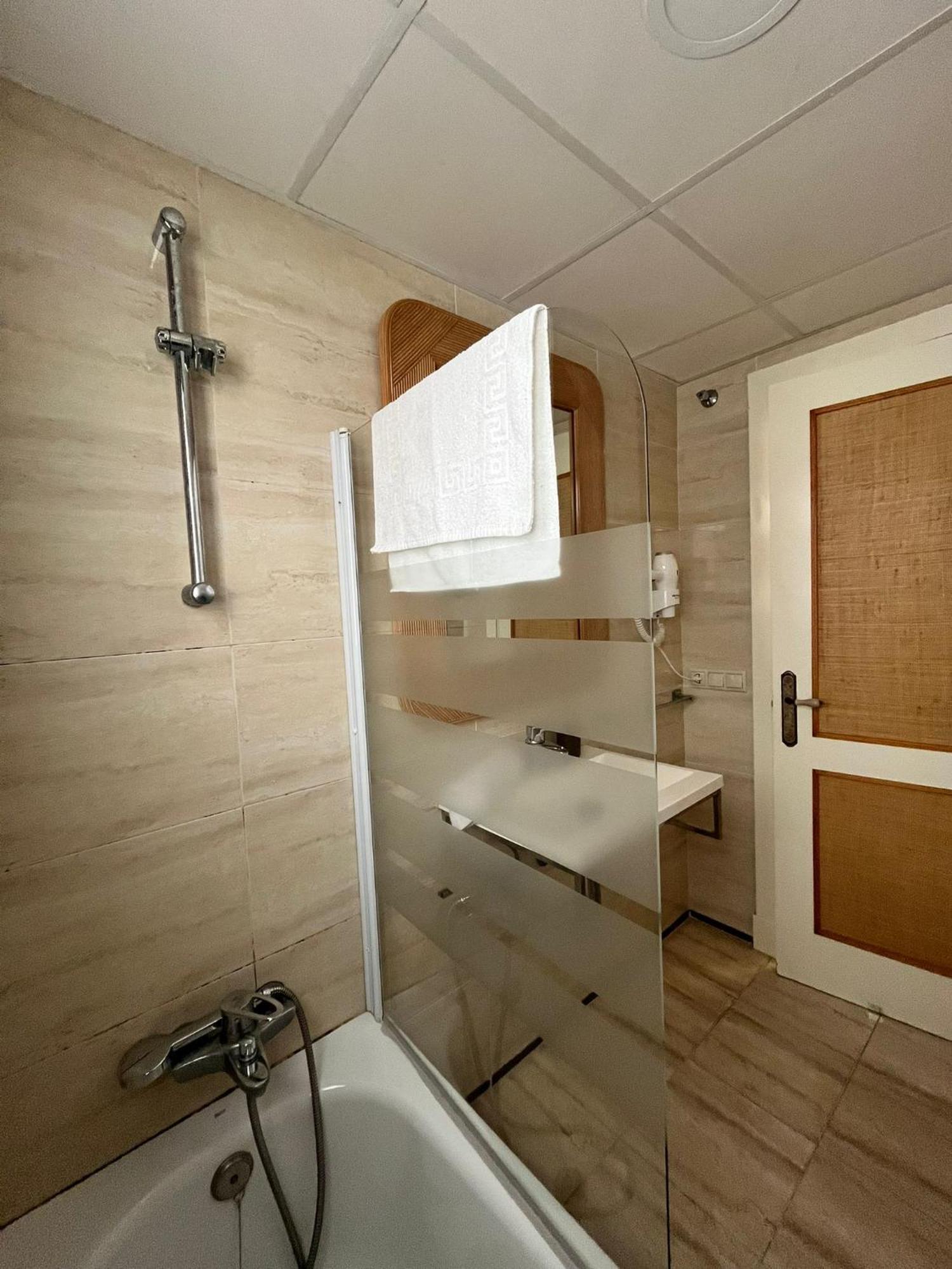 El Torcal Residences With Free Parking มาลากา ภายนอก รูปภาพ